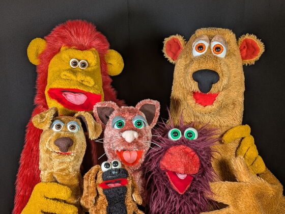 Eine Gruppe von Tanias' Puppen